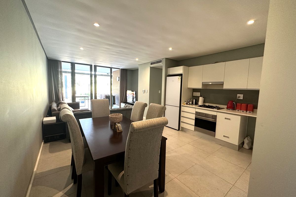 PRIVATE GROUND FLOOR UNIT WITH SCENIC FOREST VIEWS - Photo 4