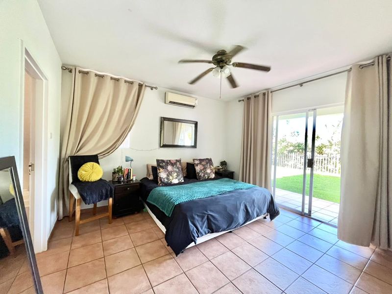 Stunning 3-Bedroom Coastal Retreat – Just Steps from Thompson’s Bay! - Photo 5