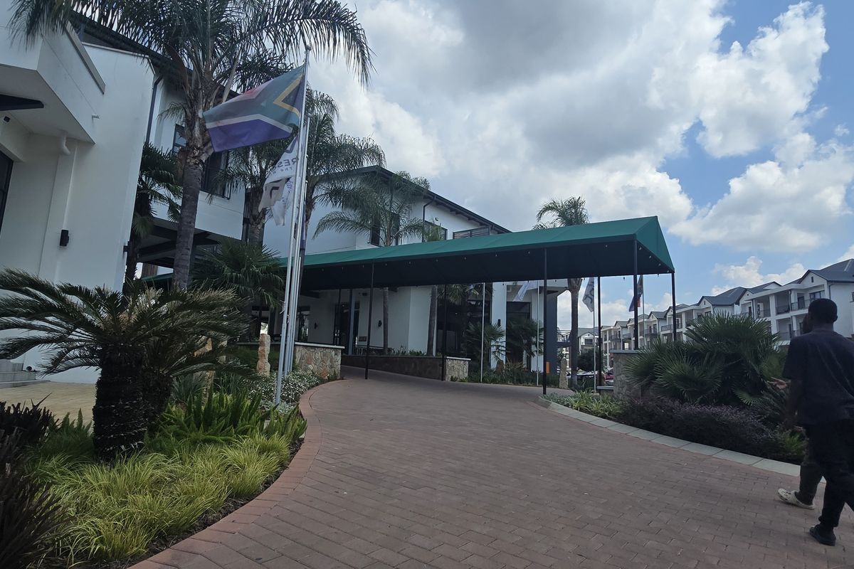 Apartment For Sale In Pretoria - Photo 2