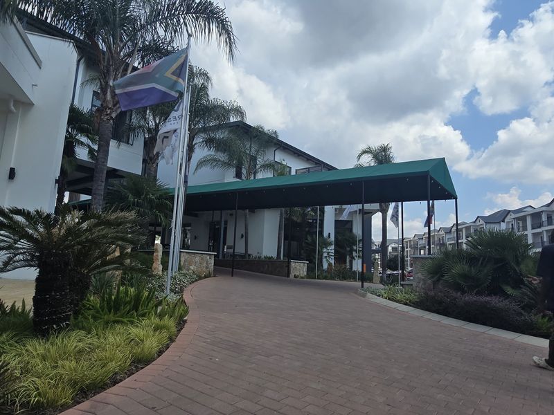 Apartment For Sale In Pretoria - Photo 2