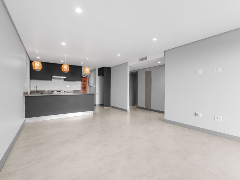 Wake Up to Ocean Views at Prestigious Ridgeside Residence - Photo 3