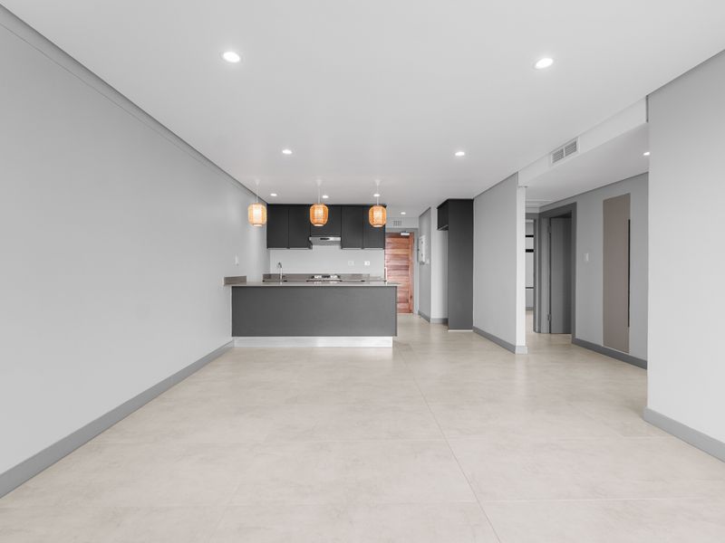 Wake Up to Ocean Views at Prestigious Ridgeside Residence - Photo 4