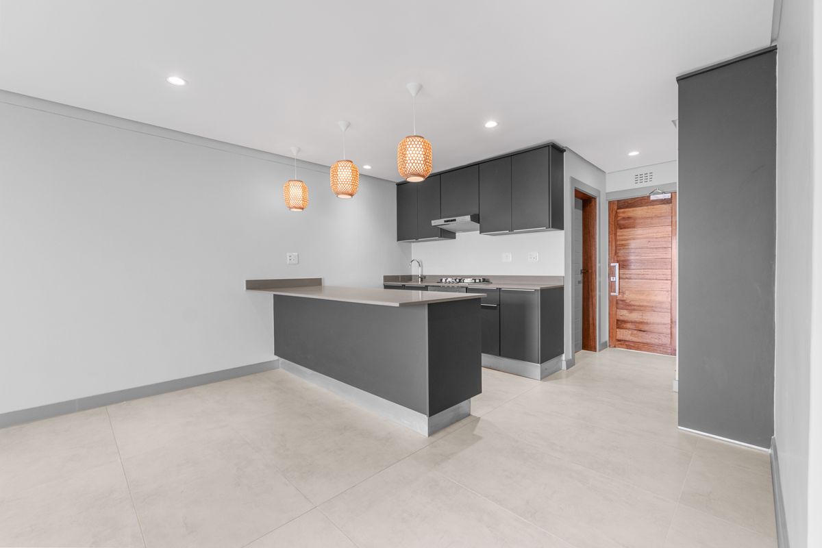 Wake Up to Ocean Views at Prestigious Ridgeside Residence - Photo 2