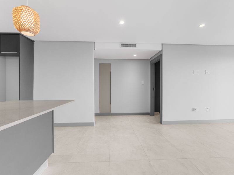 Wake Up to Ocean Views at Prestigious Ridgeside Residence - Photo 5