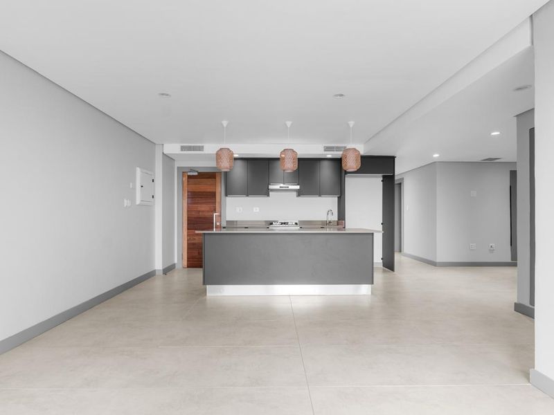 Luxury Coastal Living in a Spacious 3 Bedroom Apartment at Ridgeside Residence - Photo 4