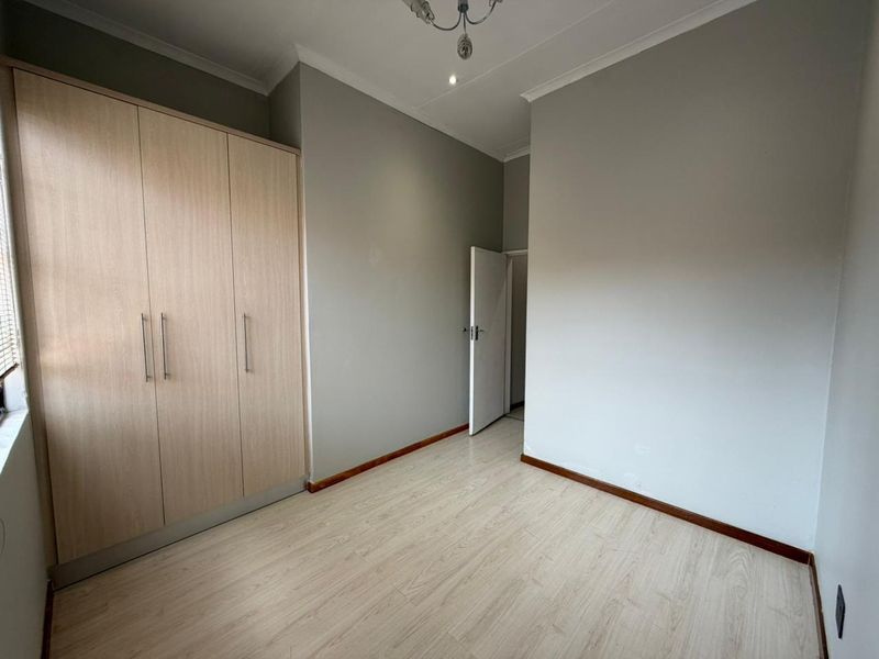 3 Bedroom Town House to let - Photo 10