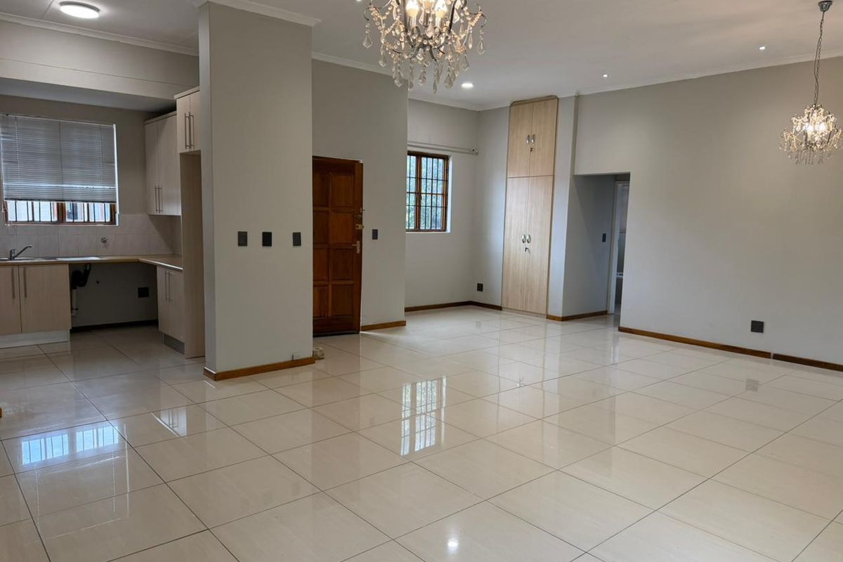 3 Bedroom Town House to let - Photo 4