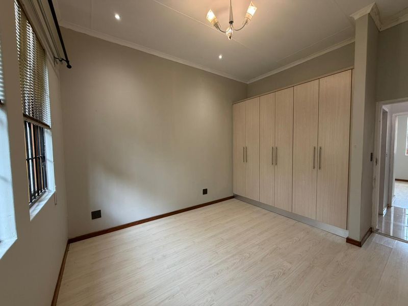 3 Bedroom Town House to let - Photo 2