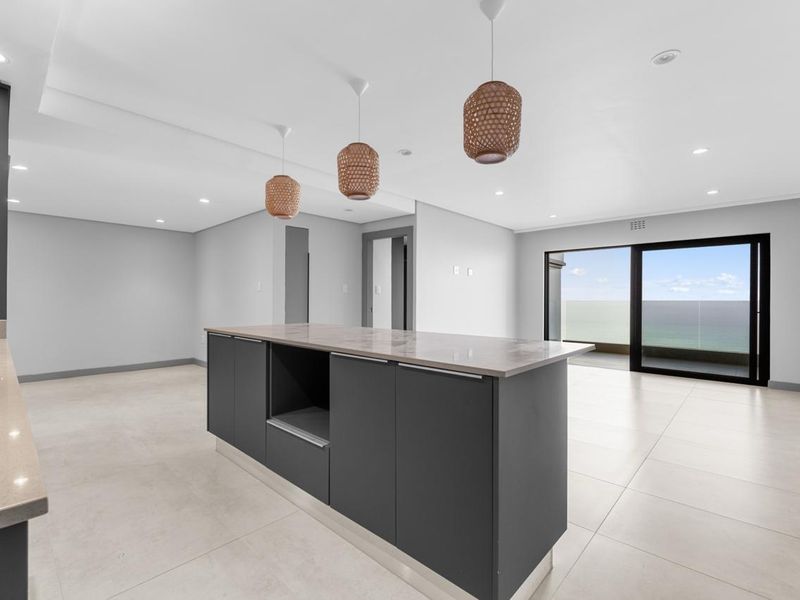 Luxury Coastal Living with Panoramic Ocean Views at Ridgeside Residence - Photo 2