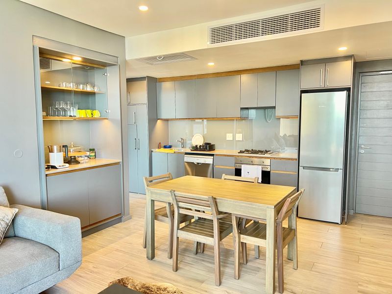 2 Bedroom - 2.5 Bathroom Luxury Apartment for Sale in Umhlanga Arch - Photo 2