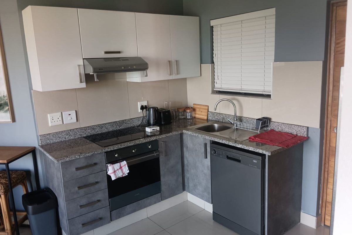 Modern & Spacious 2-Bedroom Apartment for Rent in Umhlanga Ridge - Photo 3