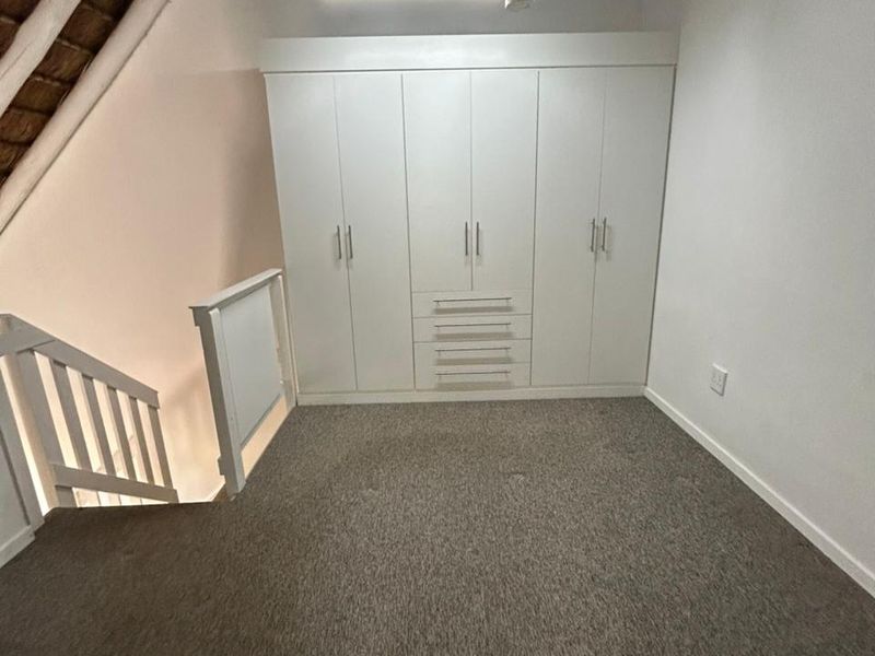 Modern 1-Bed 1 Bath Flat in Secure Thatchaven Manor – R9,500pm | Hartbeespoort - Photo 9