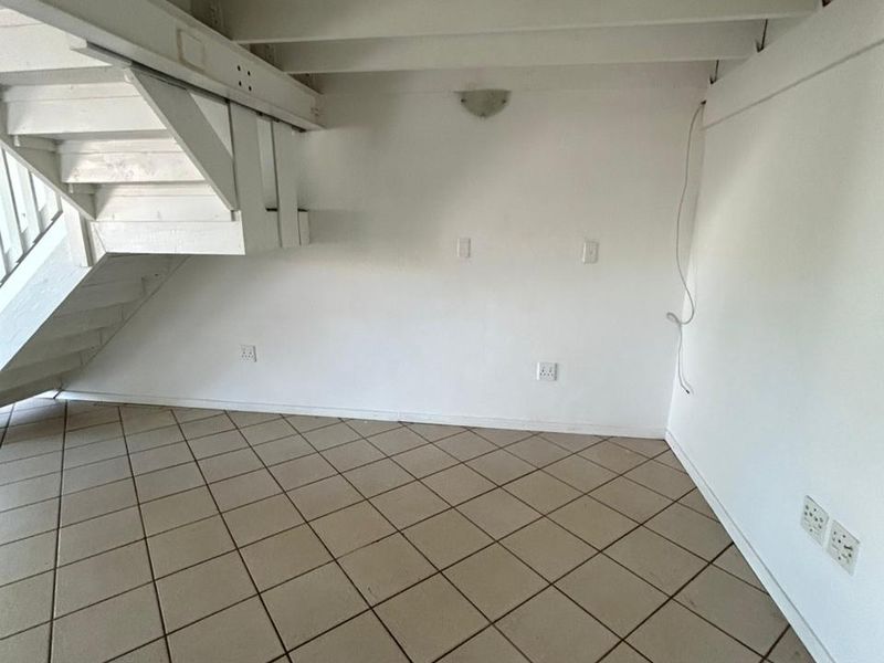 Modern 1-Bed 1 Bath Flat in Secure Thatchaven Manor – R9,500pm | Hartbeespoort - Photo 2