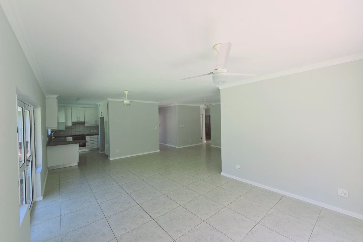 House for RENTAL in Beverly Hills available IMMEDIATELY - Photo 5