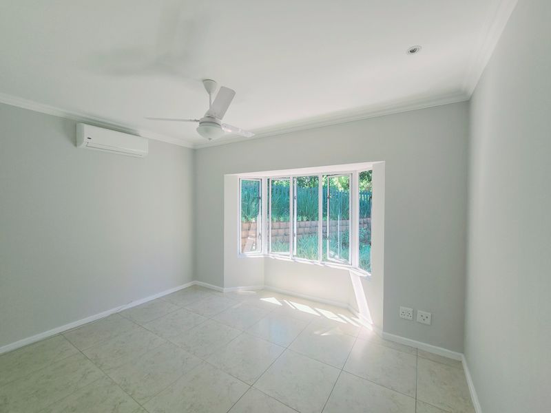 House for RENTAL in Beverly Hills available IMMEDIATELY - Photo 8