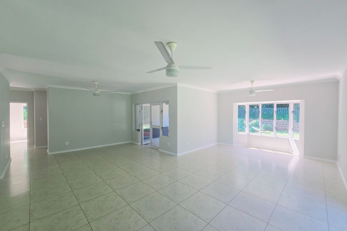 House for RENTAL in Beverly Hills available IMMEDIATELY - Photo 2