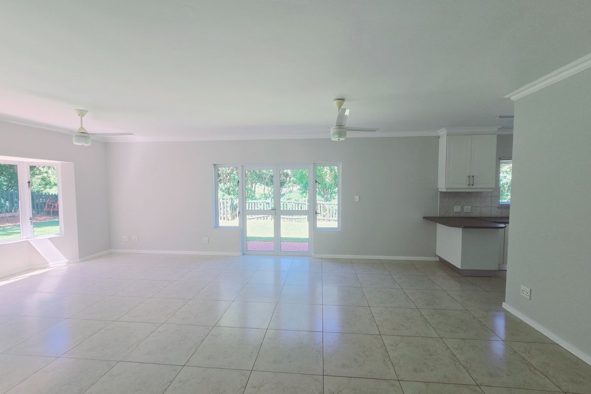 House for RENTAL in Beverly Hills available IMMEDIATELY - Photo 3