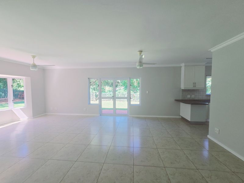 House for RENTAL in Beverly Hills available IMMEDIATELY - Photo 3