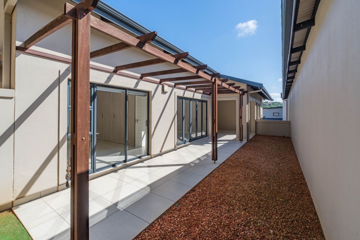 A Rare Find in this Pristine off the grid Complex in Ballito. - Photo 3