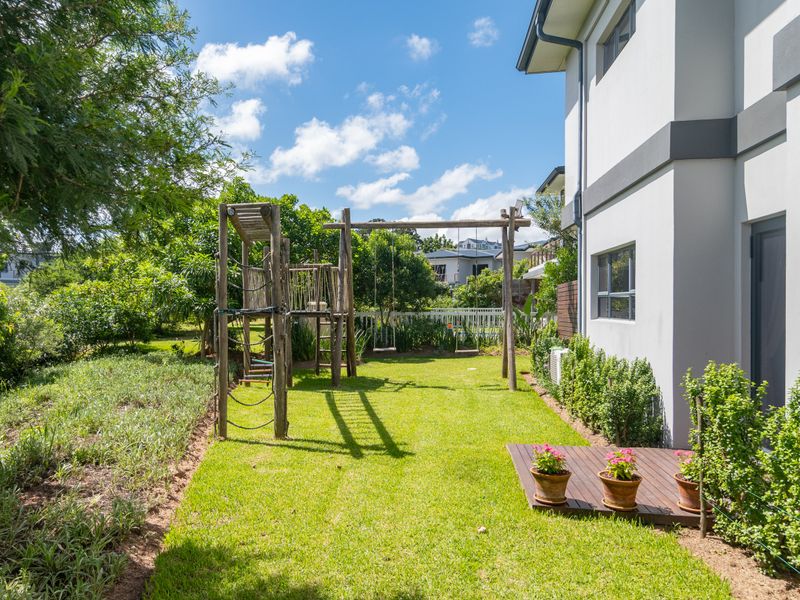 Family Home in the Heart of Salt Rock - Photo 3