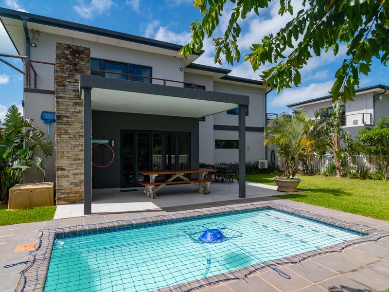 Family Home in the Heart of Salt Rock - Photo 2