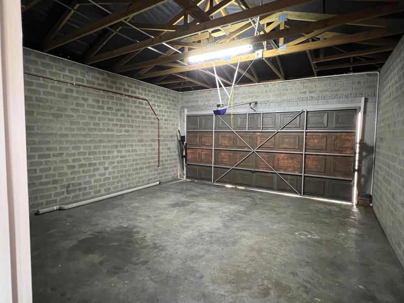 Immaculate  3 Bedroom, 2 Bathroom House  To Let in Parklands  Available Immediately - Photo 10