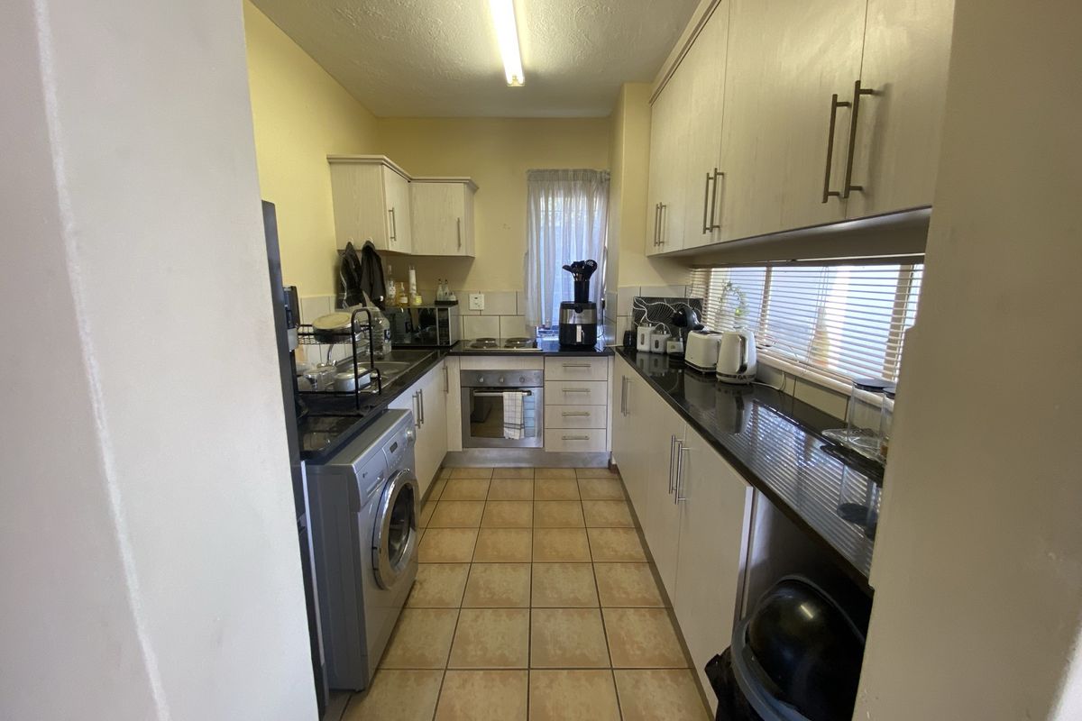 Apartment For Sale In Nelspruit - Photo 5