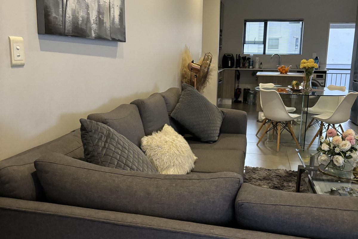 Wonderful 2 bed 2 bath modern aparment - Photo 3