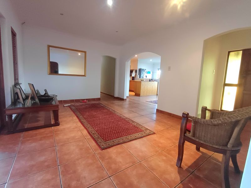 Your Dream Family Home Awaits in Bluewater Bay – Space, Comfort & Coastal Living Combined - Photo 3