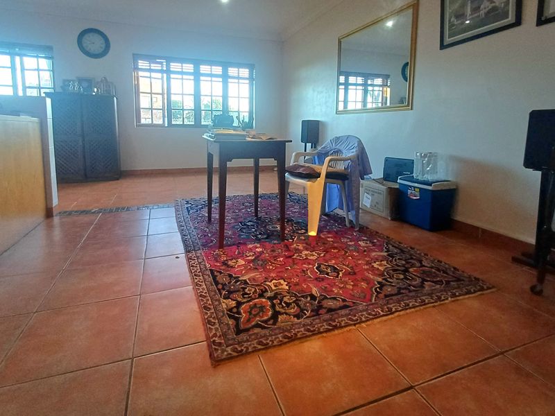 Your Dream Family Home Awaits in Bluewater Bay – Space, Comfort & Coastal Living Combined - Photo 10