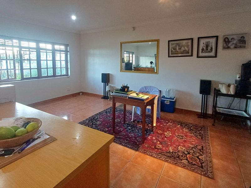 Your Dream Family Home Awaits in Bluewater Bay – Space, Comfort & Coastal Living Combined - Photo 4