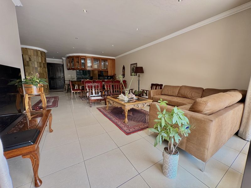 Luxurious Apartment for Sale - Photo 5