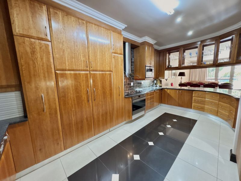 Luxurious Apartment for Sale - Photo 7