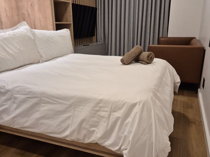 Cozy Micro Apartment At Station House - Photo 8