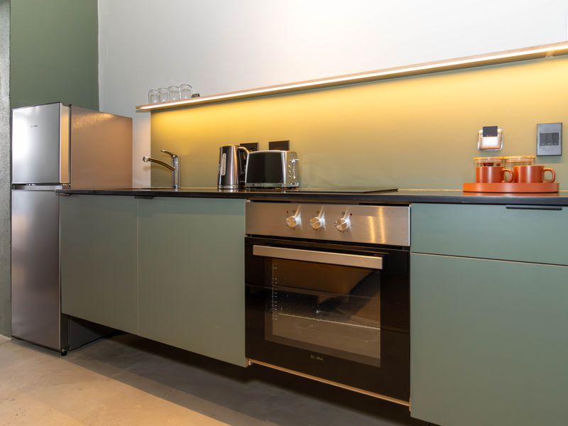 Investors Dream Apartment In Gardens - Photo 7