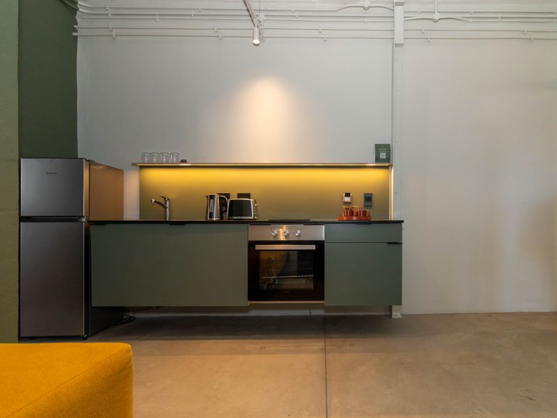 Investors Dream Apartment In Gardens - Photo 5