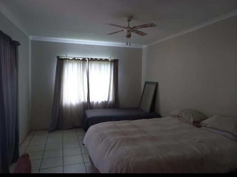 21500 ha  Income-Generating Farm t let in Lusthof – with right of water from Apies River - Photo 5