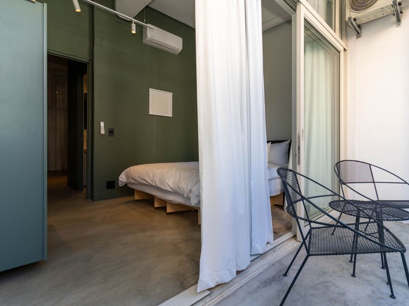 High-Yield Furnished Investment Apartment in Gardens, Cape Town - Photo 2