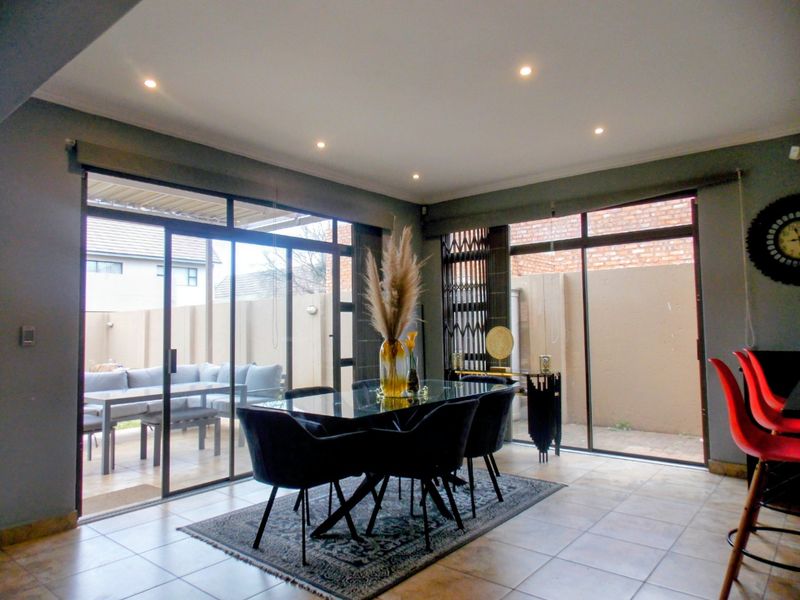 Modern Luxury Living in Leloko Estate – Where Style Meets Comfort! - Photo 8