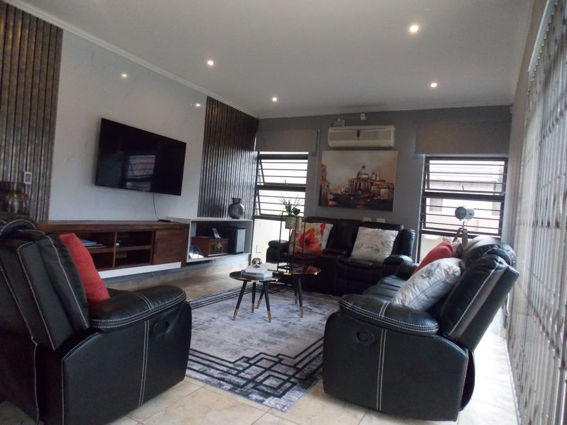Modern Luxury Living in Leloko Estate – Where Style Meets Comfort! - Photo 7