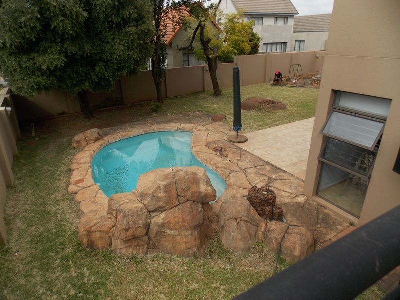 Modern Luxury Living in Leloko Estate – Where Style Meets Comfort! - Photo 4