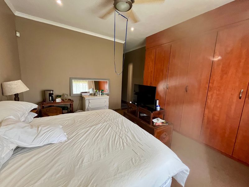 3 Bedroom House to Let in Secure Estate - Photo 6