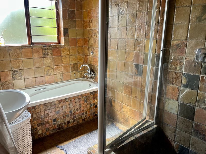 3 Bedroom House to Let in Secure Estate - Photo 10