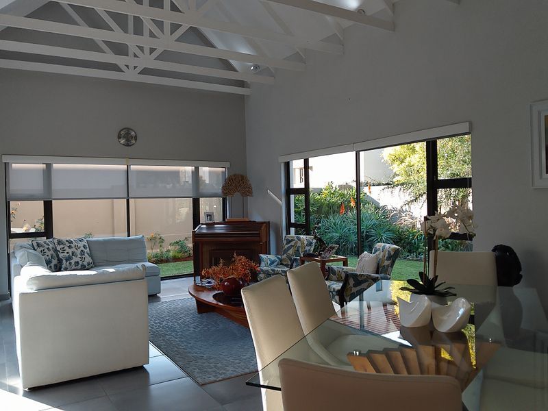 Modern and upmarket 3 bedroom Home with income potential - Photo 8