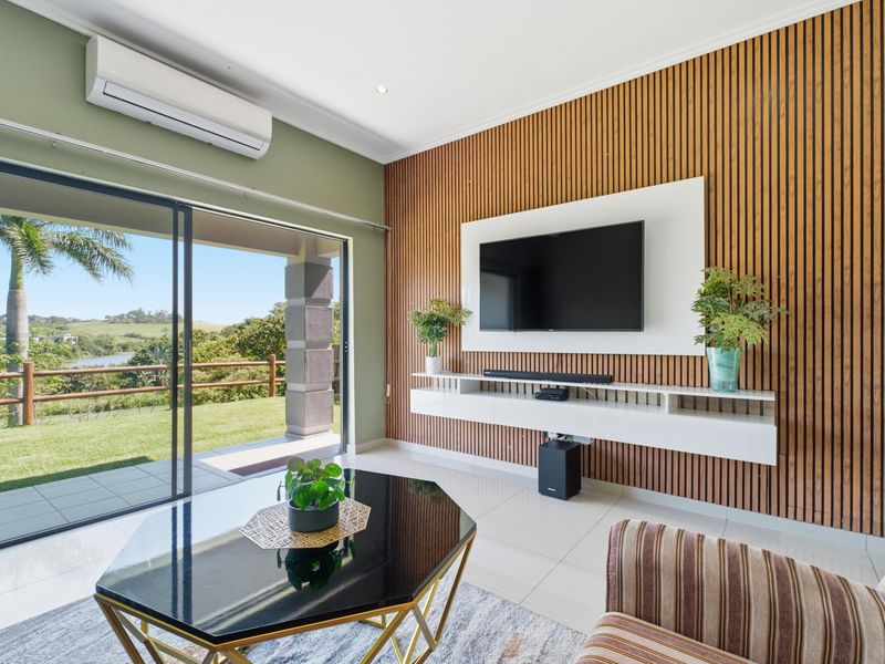 Sole & Exclusive Mandate | Modern 3 Bedroom Family Home in Sought-After Sunset Place, Palm Lakes - Photo 9