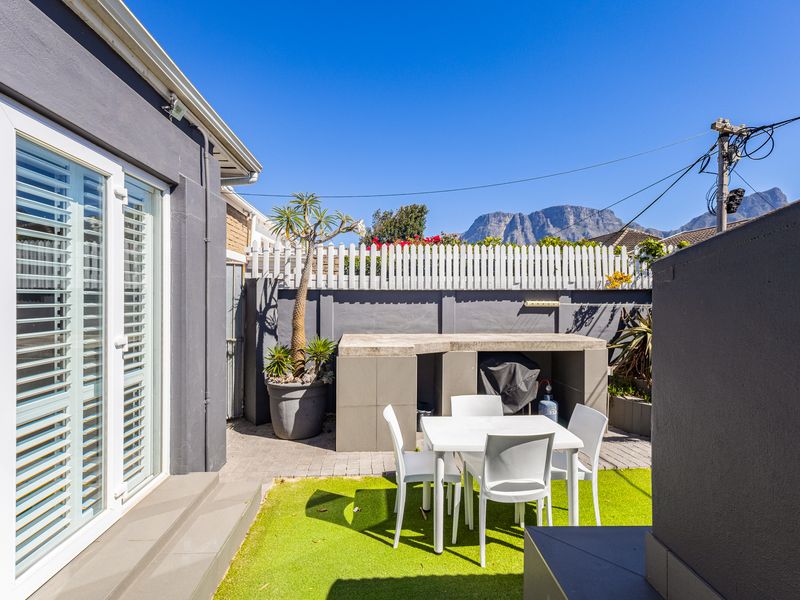 Two Bedroom Two Bathroom with Garden in the heart of Harfield - Photo 7