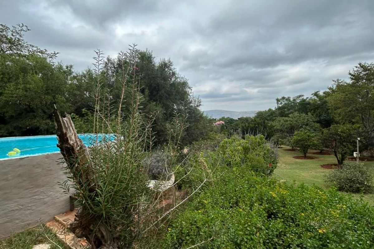 Escape to Your Private Mountain Paradise: 6.4Ha Hartbeespoort Farm with Income Goldmine! - Photo 4