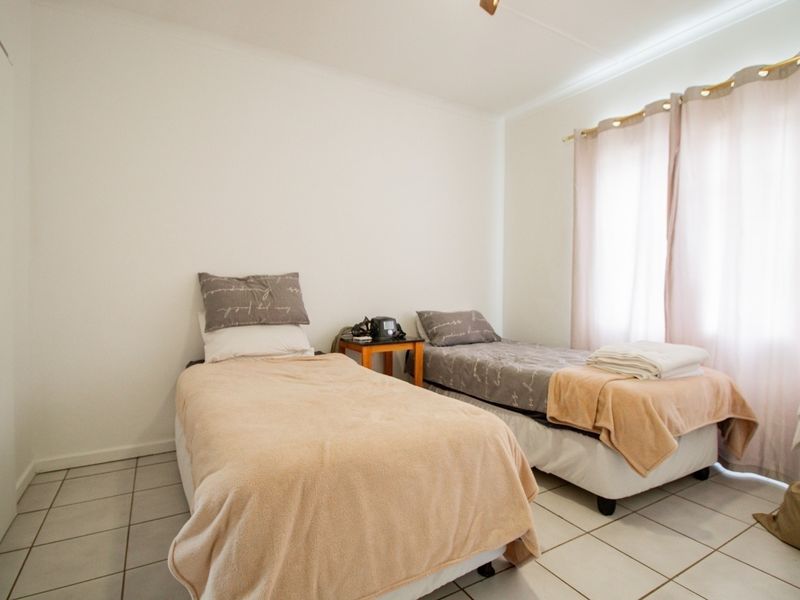 Well-Maintained 1-Bedroom Apartment in Quiet Setting - Photo 7