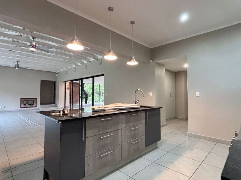 MODERN 3 BEDROOM HOUSE TO LET IN SECURE ESTATE - Photo 4