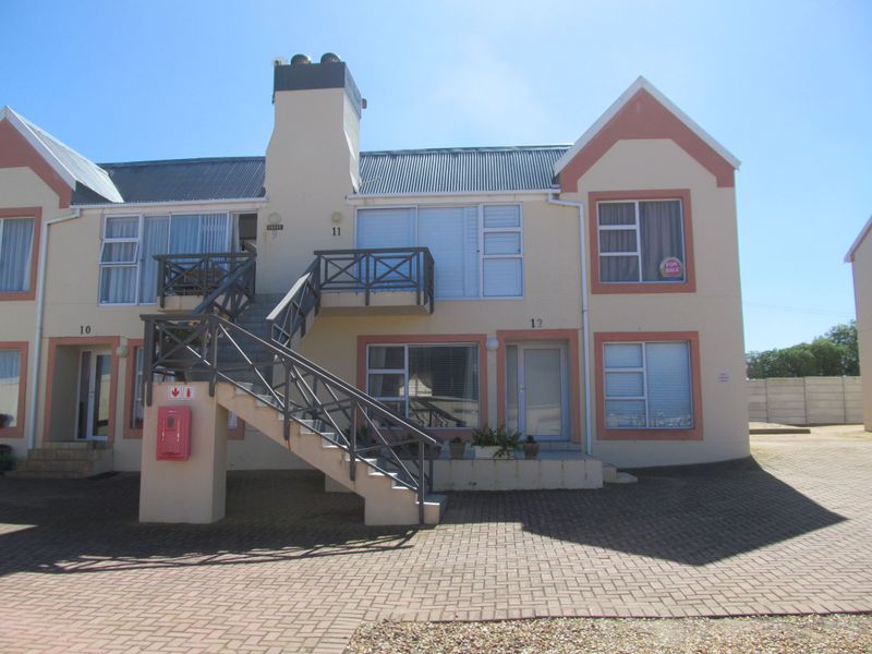 Luxury Lock-Up-and-Go Apartment in Gouritsmond - Photo 3